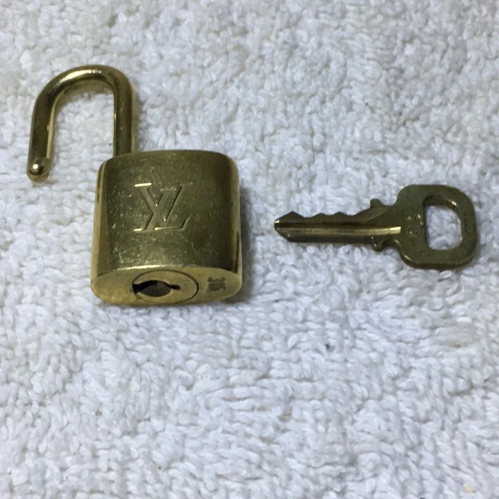 Louis Vuitton Brass '315' Padlock in Goldtone with Goldtone Key